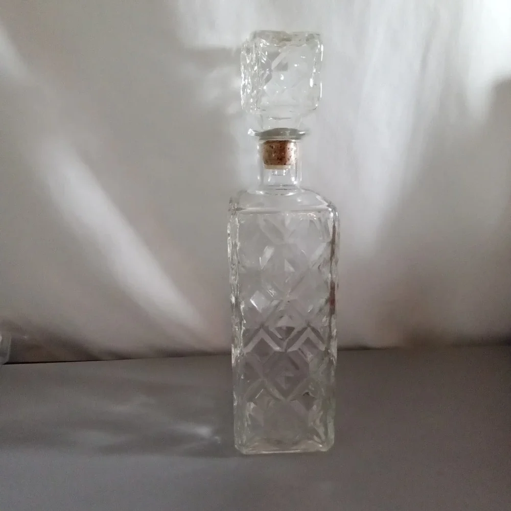 Vintage Federal Glass Diamond Cut Square Liquor Decanter with Stopper 11.75